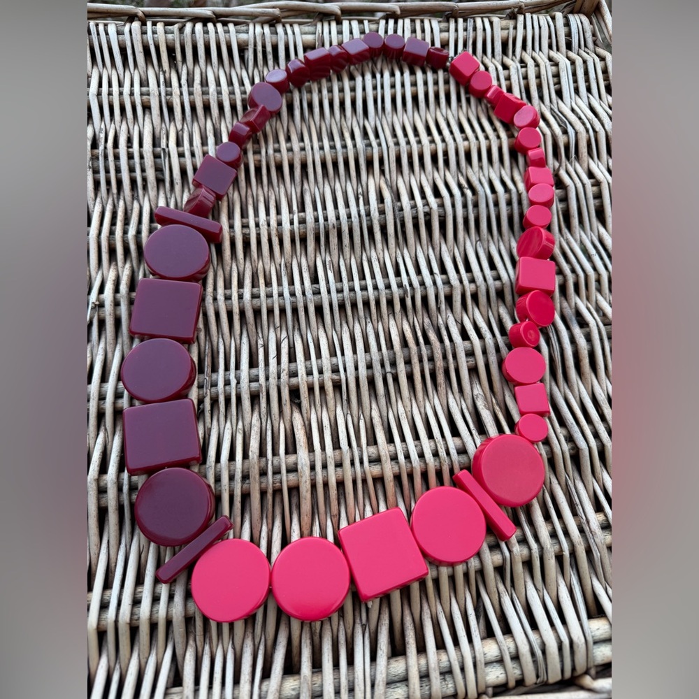 Vintage Statement acrylic/resin beads Lucite Geometric colorful chunky retro